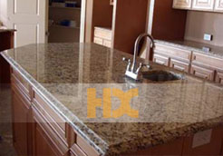 �����r�_��